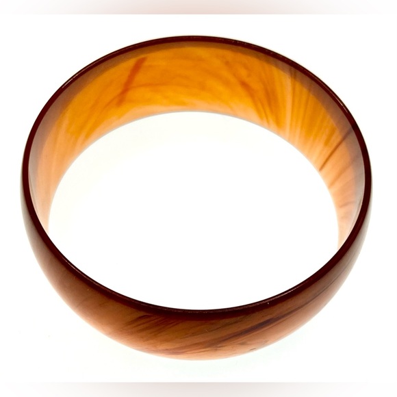 Vintage Wide Transparent Tortoise Colored Thin Lucite Bangle Bracelet - Picture 2 of 6